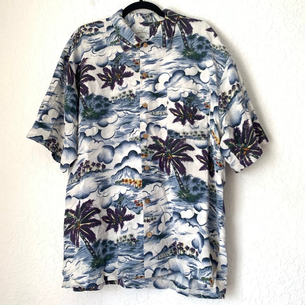 Tommy Bahama Shirt Men L 100% Silk Tropical Palm Island Hawaiian Coastal Resort